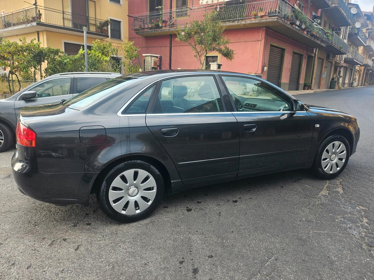 Audi A4 2.0 TDI 143CV 127.000km 2007