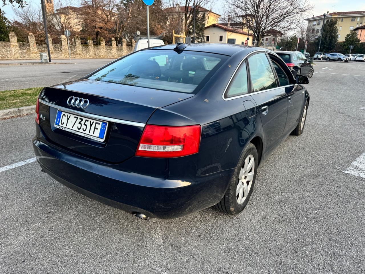 Audi A6 2.0 TDI SPIA OLIO ACCESA !