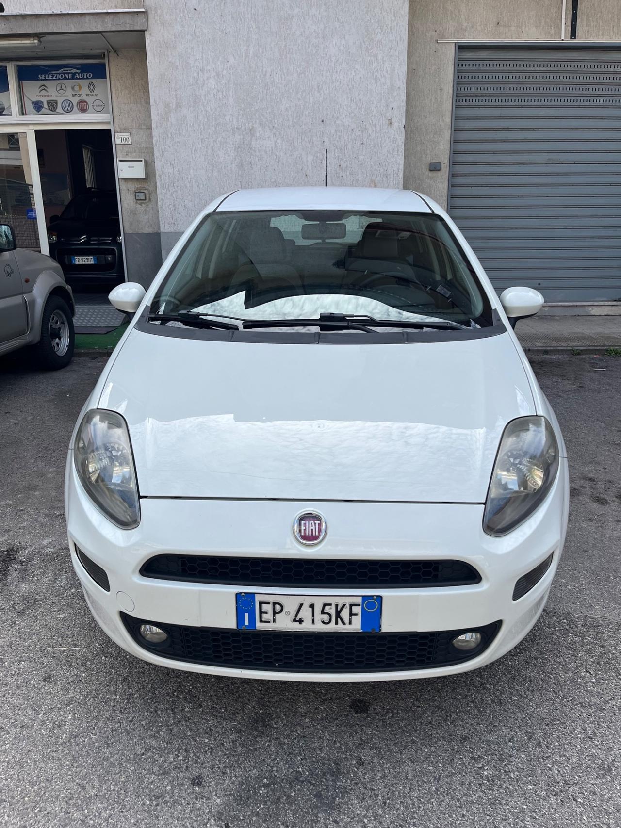 FIAT PUNTO ULTIMO MODELLO A METANO A.F.F.A.R.E