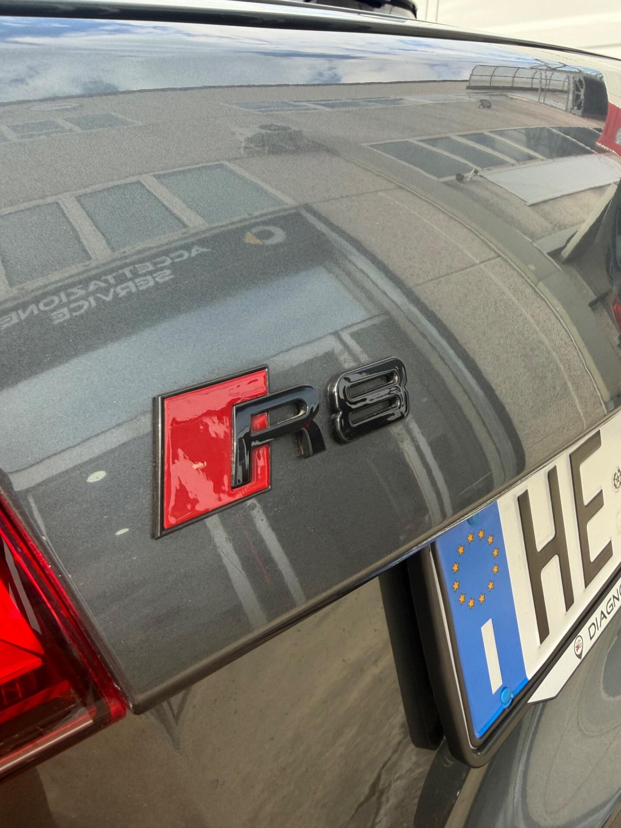 Audi R8 4.2 V8 FSI quattro R tronic