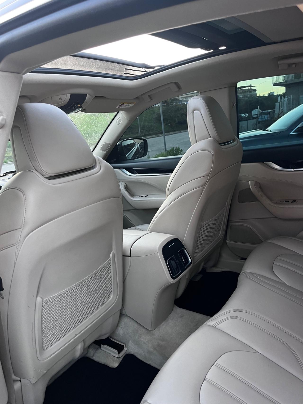 Maserati Levante 3.0 D 275cv Full Nuova!!