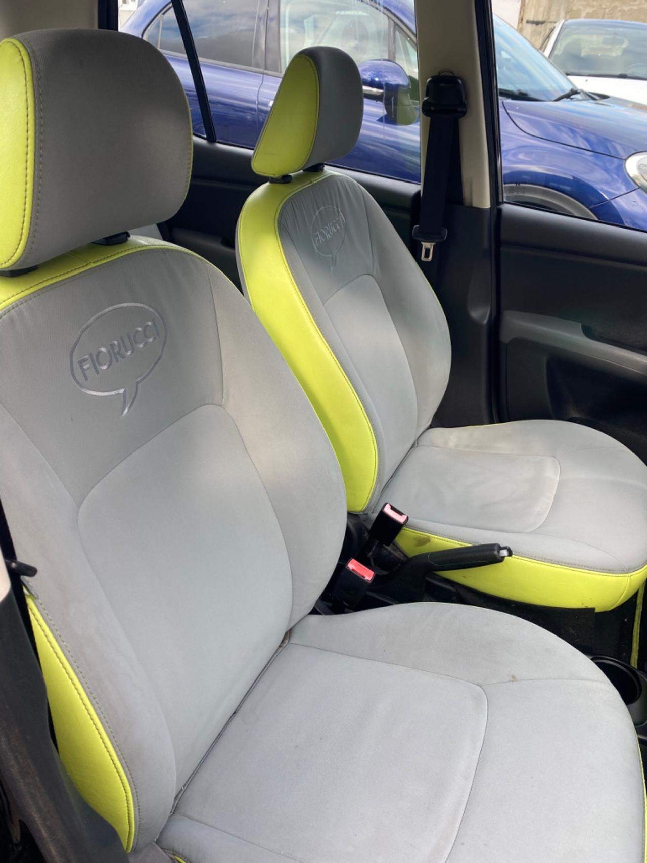 Hyundai i10 1.1 2011 Limited Edition TAGLIANDATA