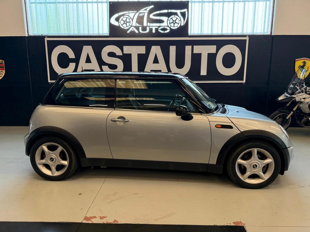 Mini Cooper 1.6 16V asi
