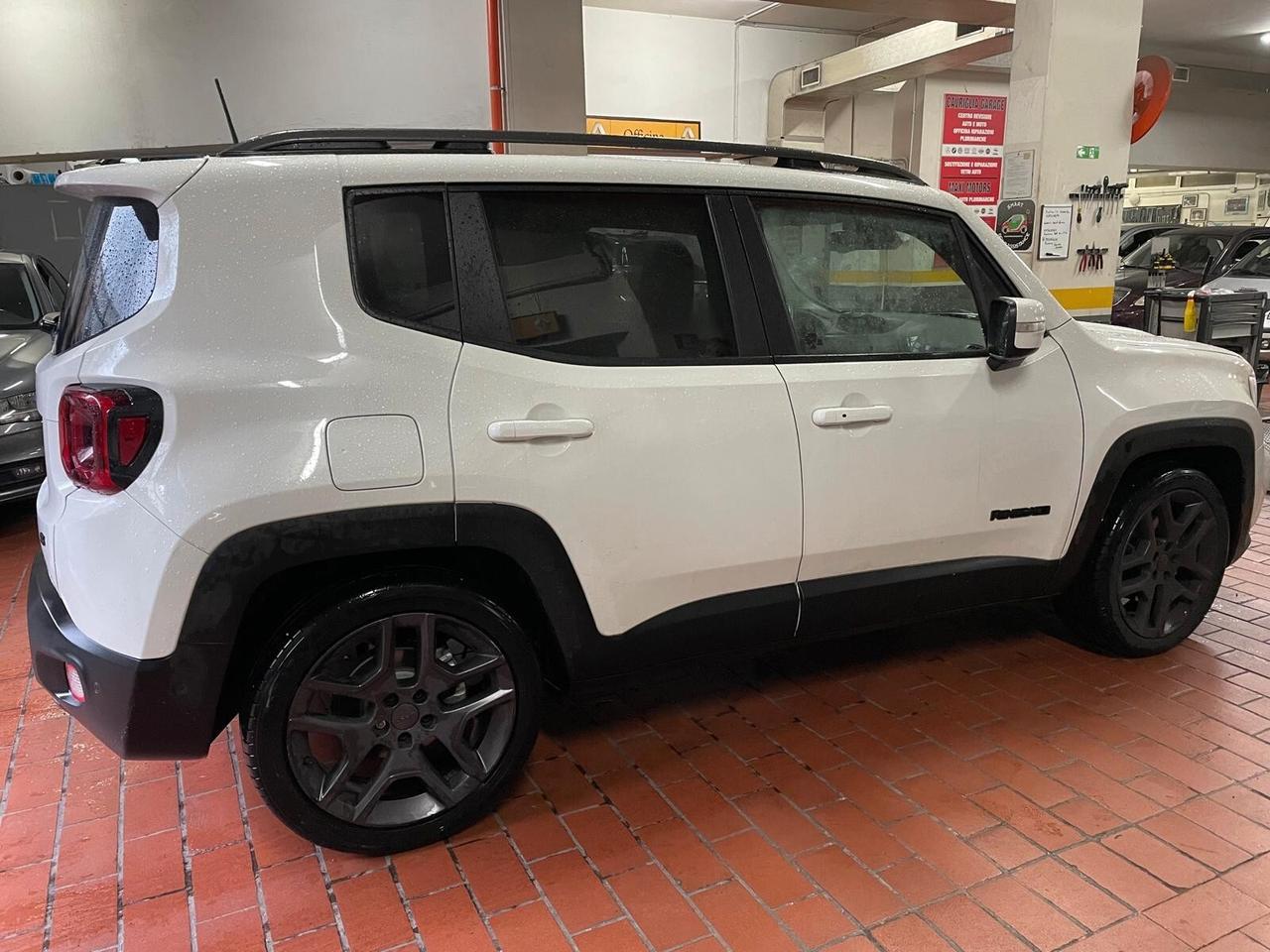 Jeep Renegade 1.3 T4 DDCT S
