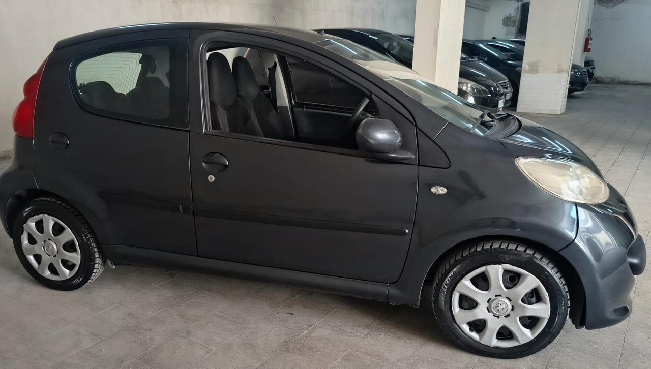 Peugeot 107 1.4 HDi 5p. Sweet Years