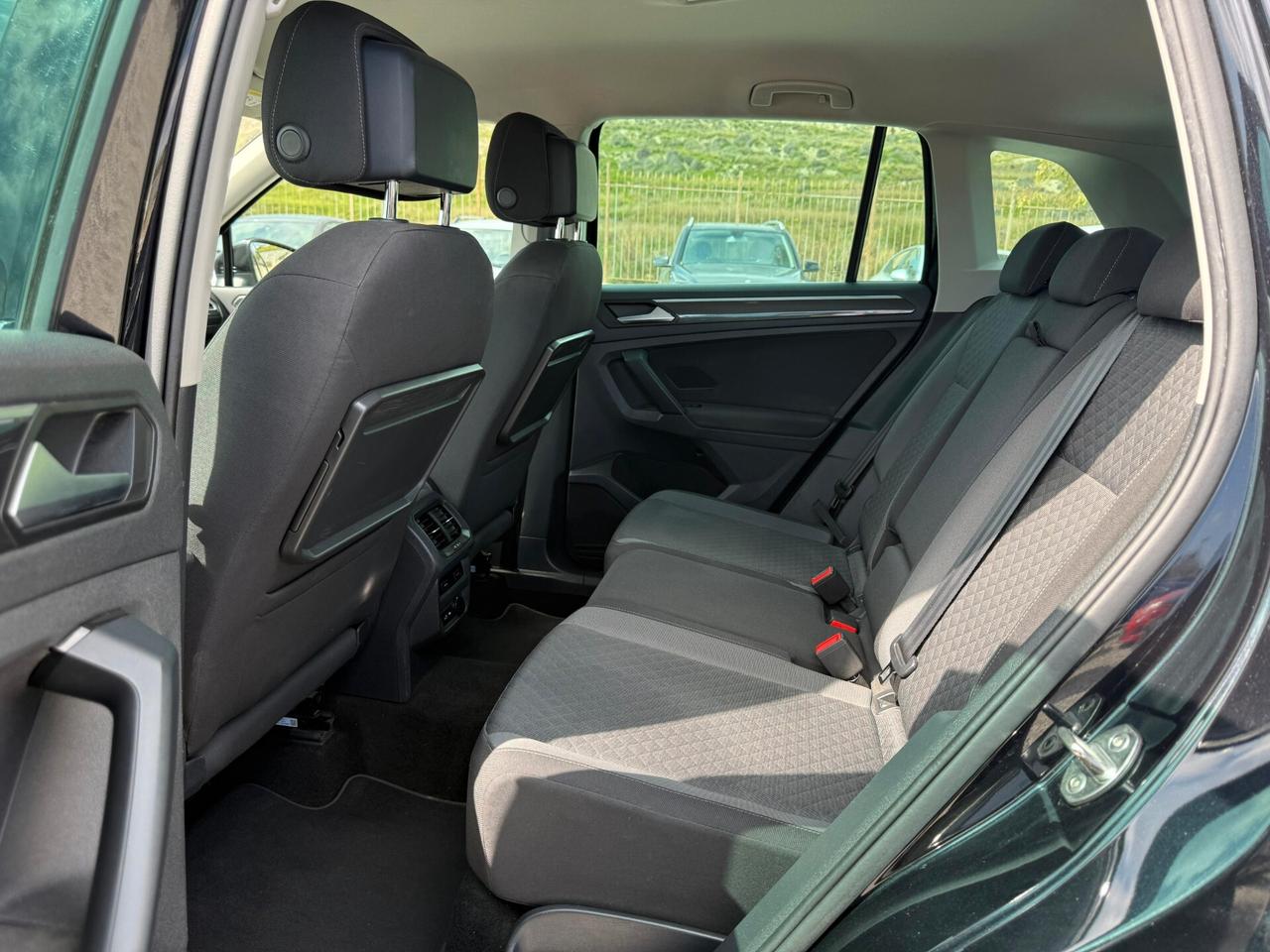 Volkswagen Tiguan 2.0 TDI 150 CV SCR DSG R-Line