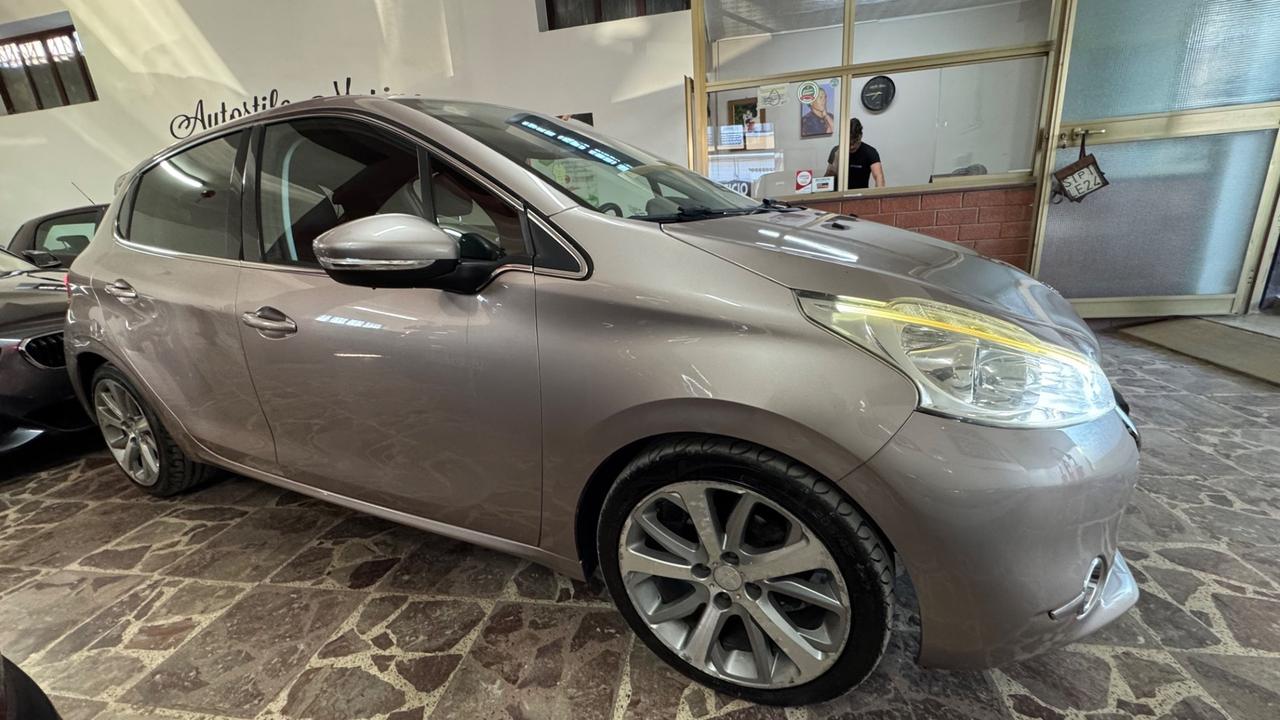 Peugeot 208 1.6 e-HDi 92 CV Stop&Start 5 porte Allure