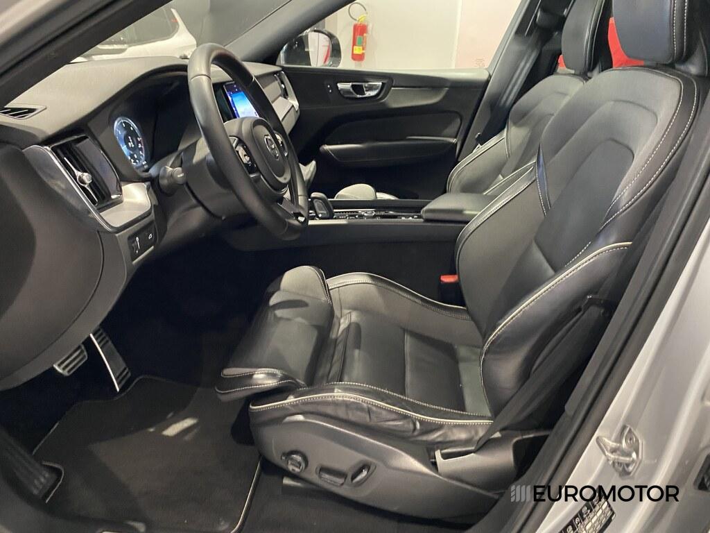 Volvo XC60 2.0 B4 R-Design AWD Geartronic