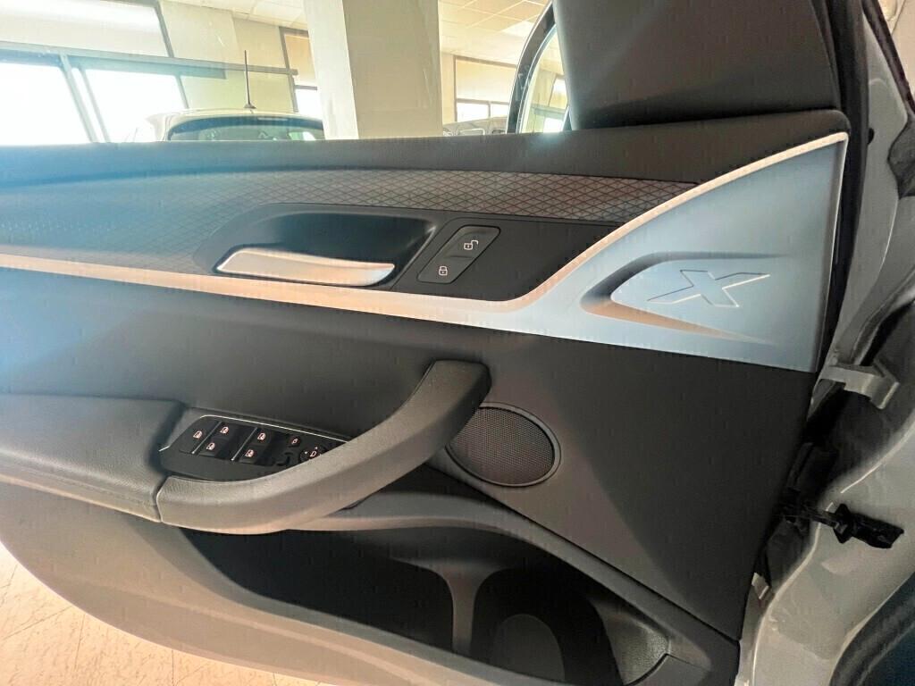 BMW X3 M sport tetto panoramico/apribile mhev 48V auto