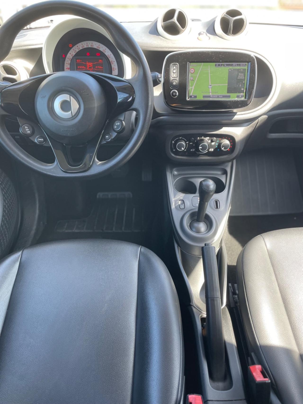 Smart ForFour 70 1.0 twinamic Youngster
