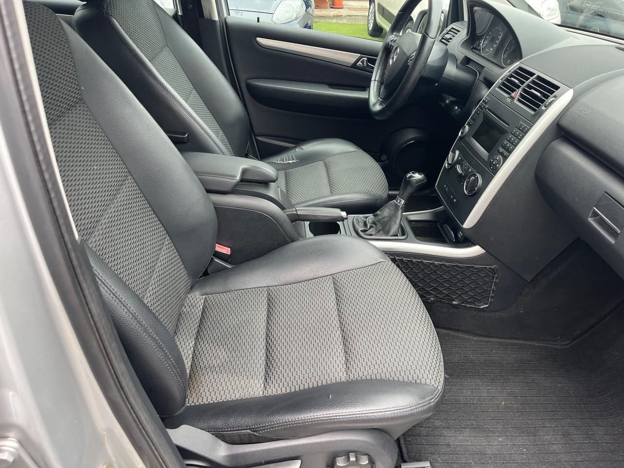 Mercedes-benz A 160 1.5benzina/95CV/neopatentati/Euro5/unico proprietario/5Porte e 5Posti