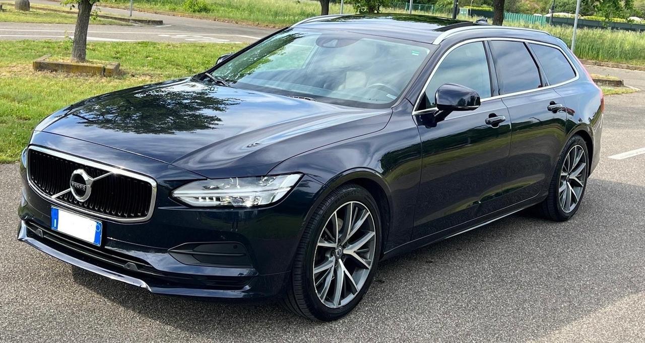 Volvo V90 D4 R-design