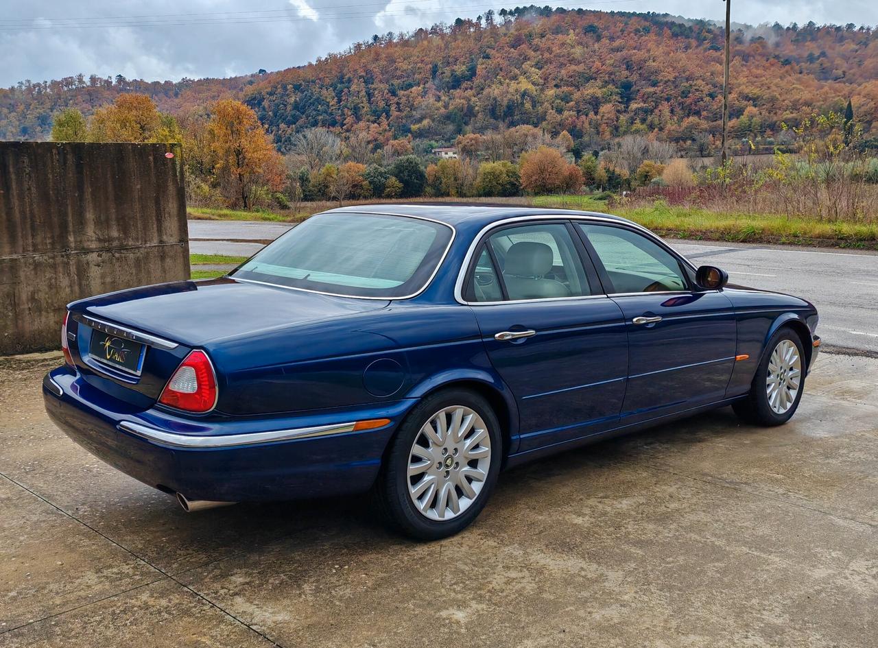 Jaguar XJ8 3.5L (53.000 KM !!)