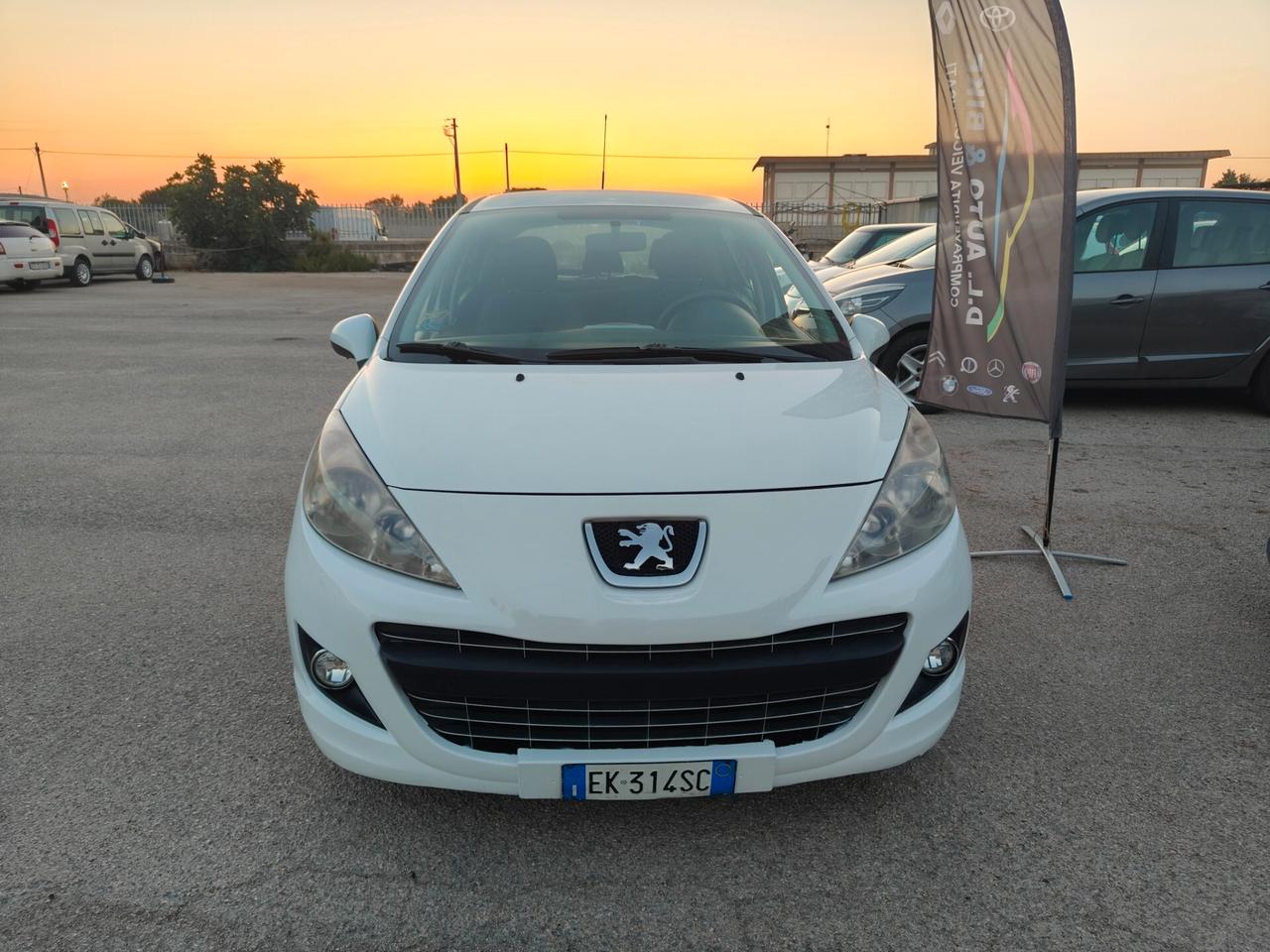 Peugeot 207 1.4 HDi 70CV 5p. Sweet Years
