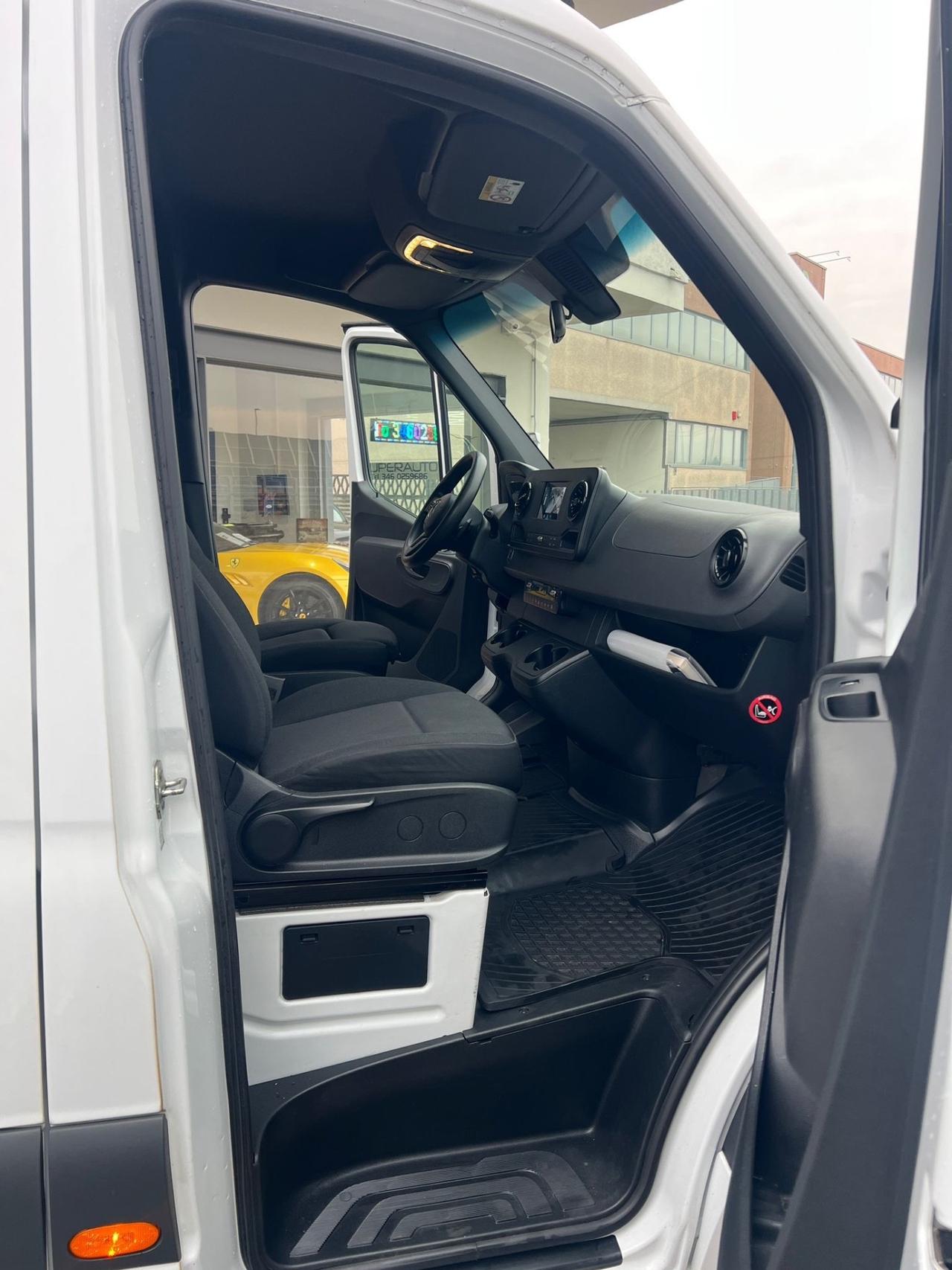 Mercedes-benz Sprinter F37/33 317 CDI RWD TA Furgone