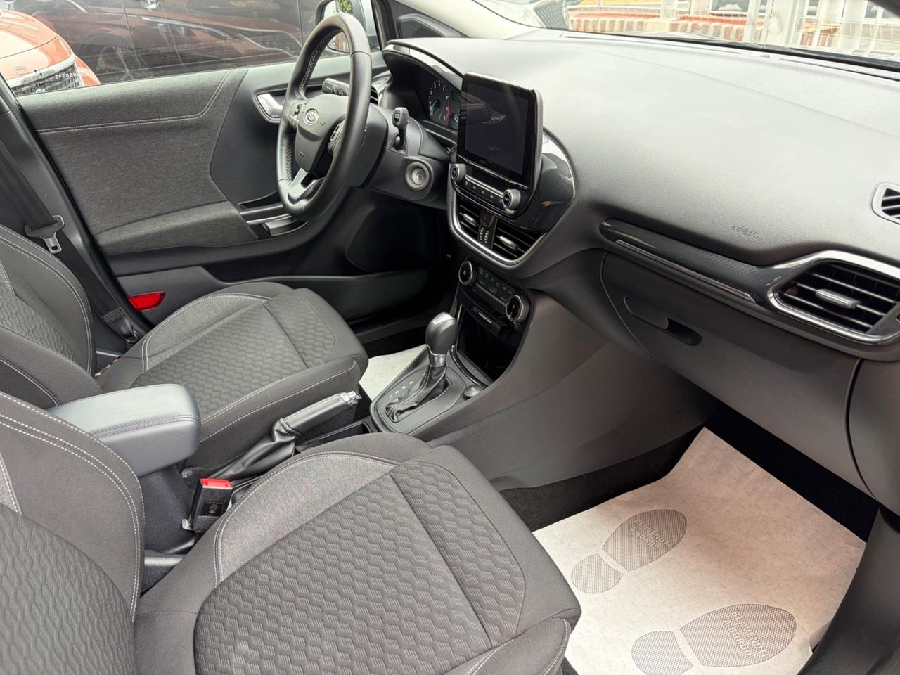 Ford Puma EcoBoost Hybrid ST-Line X Design !!