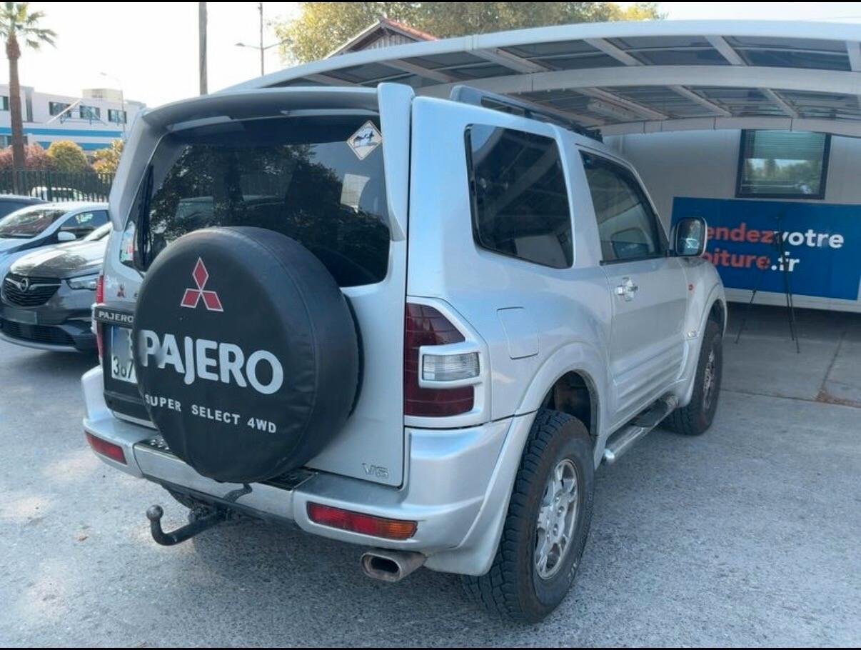 Mitsubishi Pajero 3.5i GDI V6 24V cat 3p. GLS2