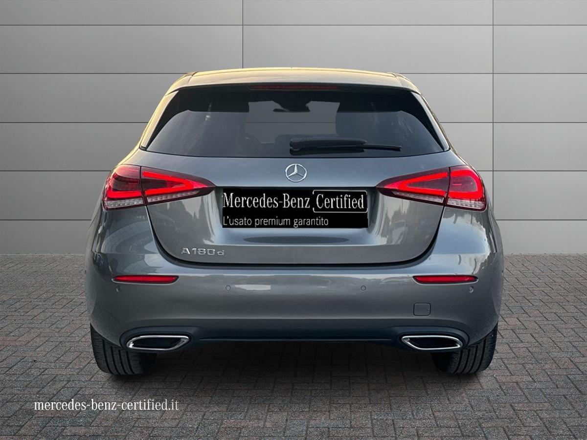 Mercedes-Benz A 180 d Sport Night edition auto