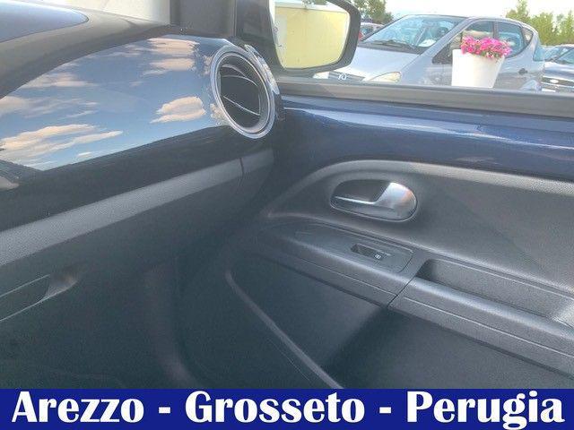 VOLKSWAGEN up! 1.0 5 porte CAMBIO AUTOMATICO