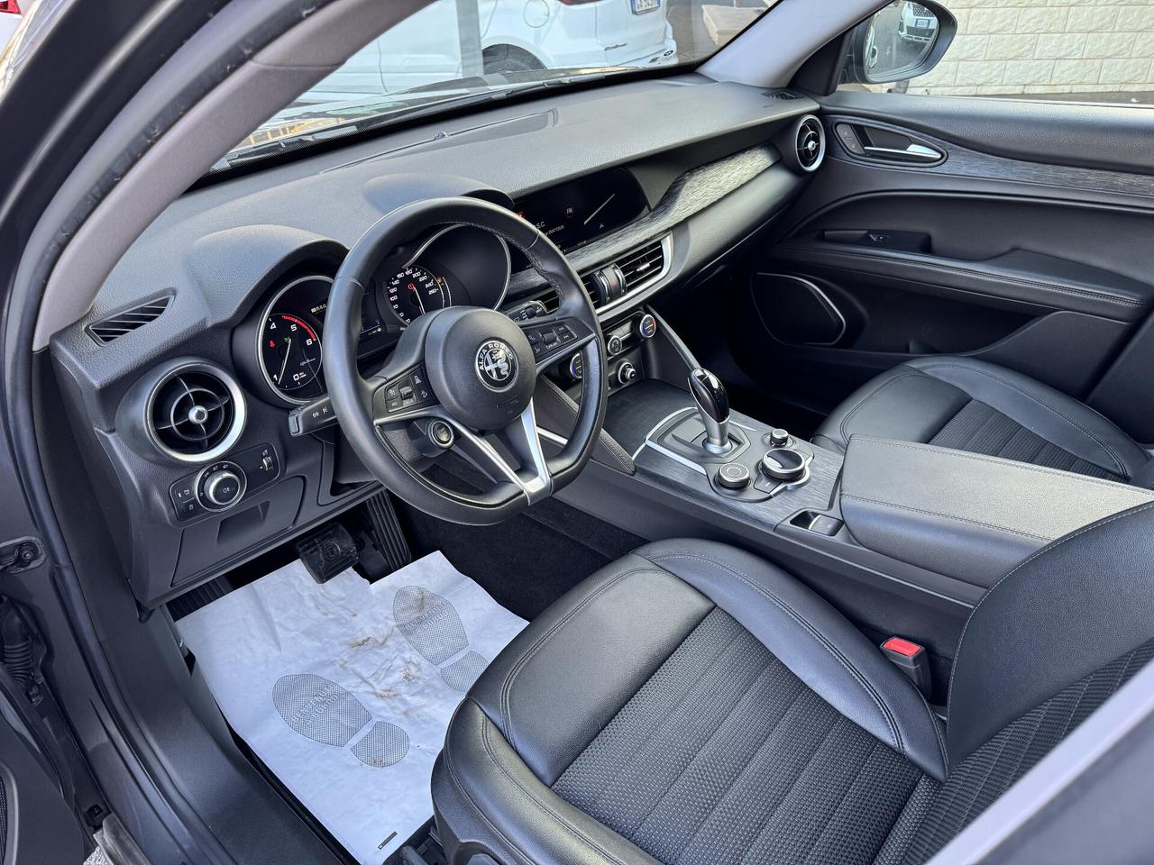 Alfa Romeo Stelvio 2.2 Turbodiesel 210 CV AT8 Q4 Super