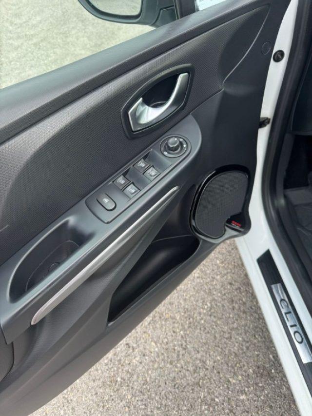 RENAULT Clio 1.5 dCi 8V 75CV 5 porte Costume National