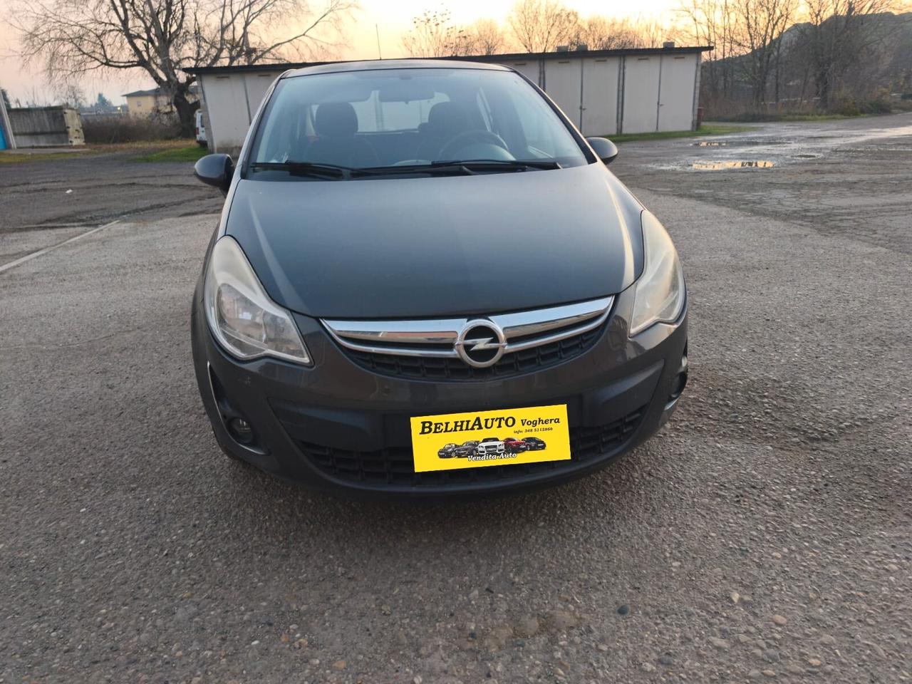 Opel Corsa 2011----1.2 Benzina Neopatentati