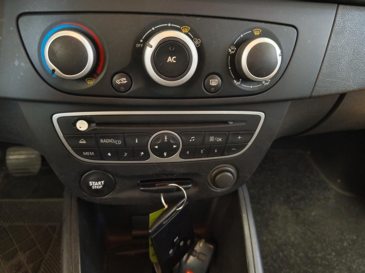 Renault Megane Mégane 1.5 dCi 110CV Luxe ok neopatentati