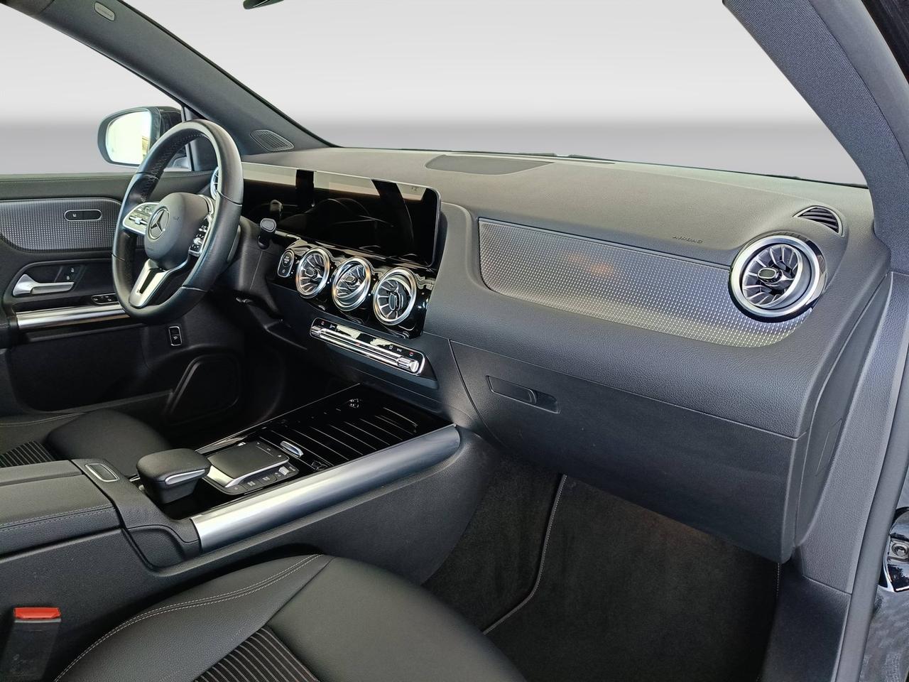 Mercedes-Benz GLA-H247 2020 - GLA 180 d Sport Plus auto