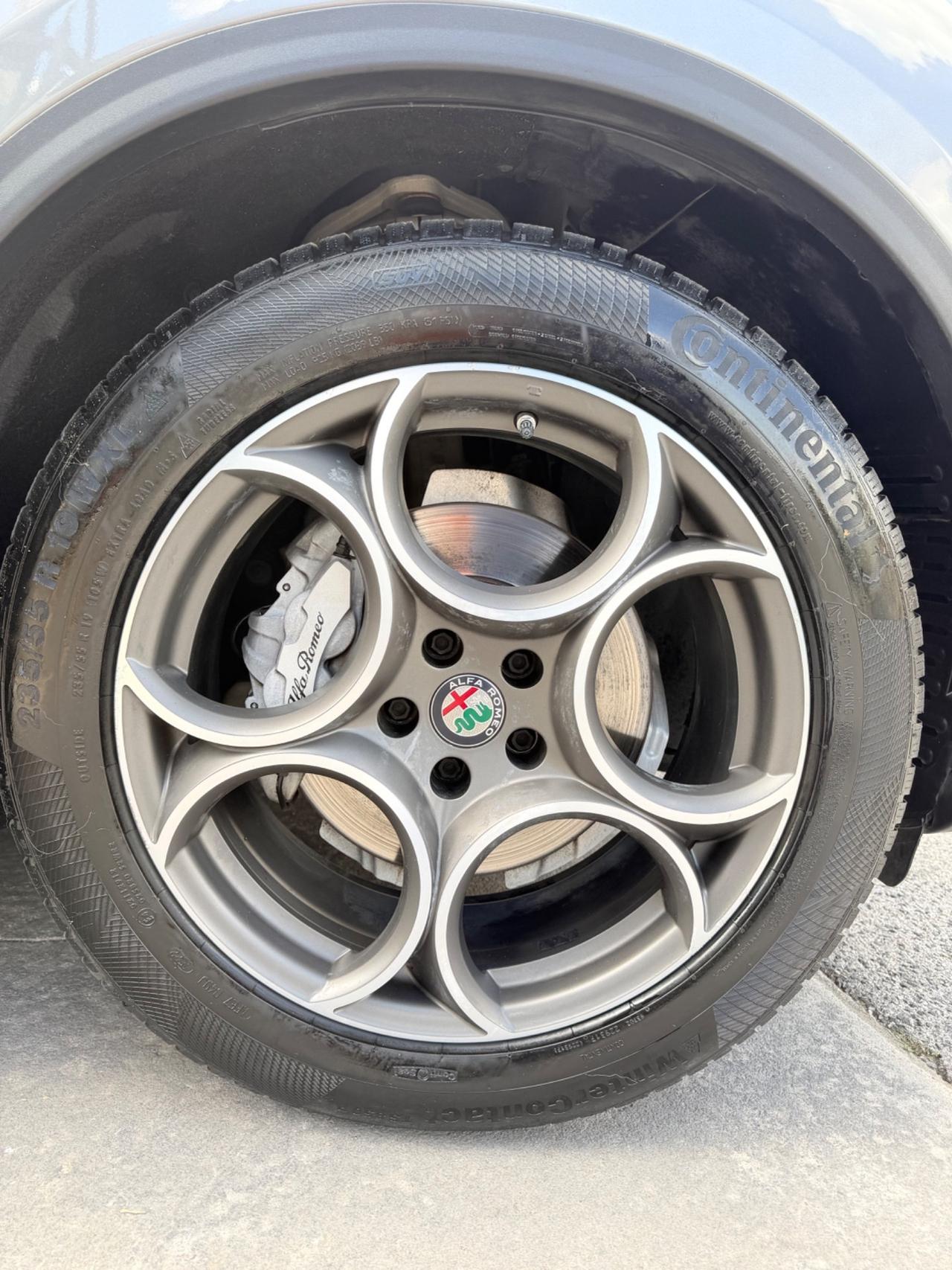 Alfa Romeo Stelvio 2.2 Turbodiesel 190 CV AT8 Q4 Business