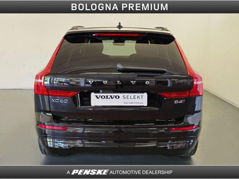 Volvo XC60 B4 (d) AWD automatico Core