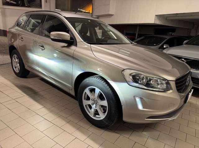 Volvo XC60 XC60 2.0 d3 Kinetic 150cv geartronic Tagliandata