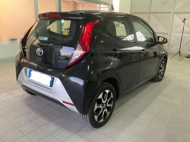 TOYOTA Aygo Connect 1.0 VVT-i 72 CV 5 porte x-play