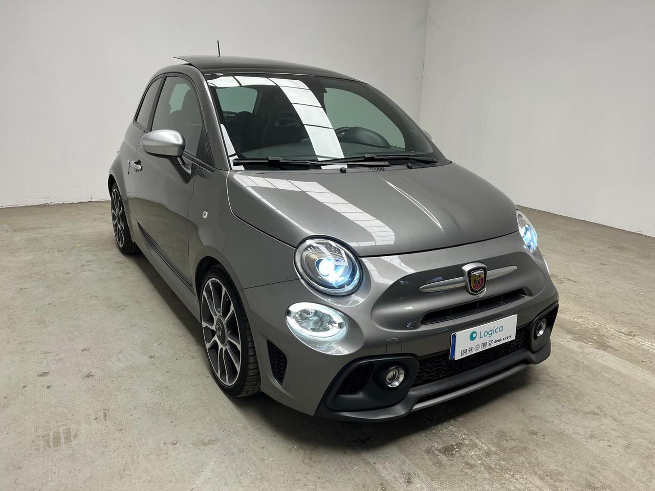 Abarth 595 2016 - 595 1.4 t-jet Turismo 165cv my19