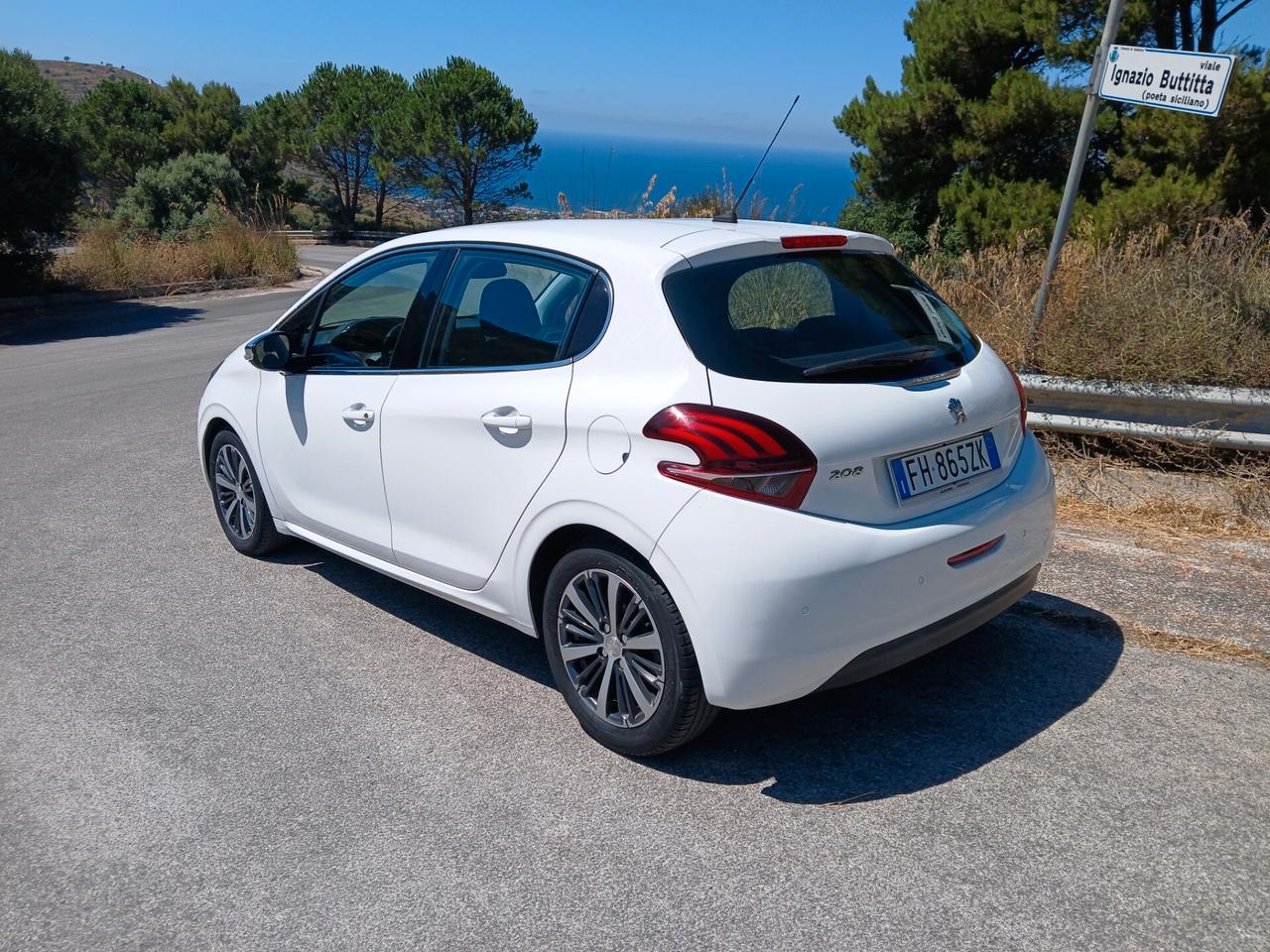 Peugeot 208 1.6 Diesel Allure