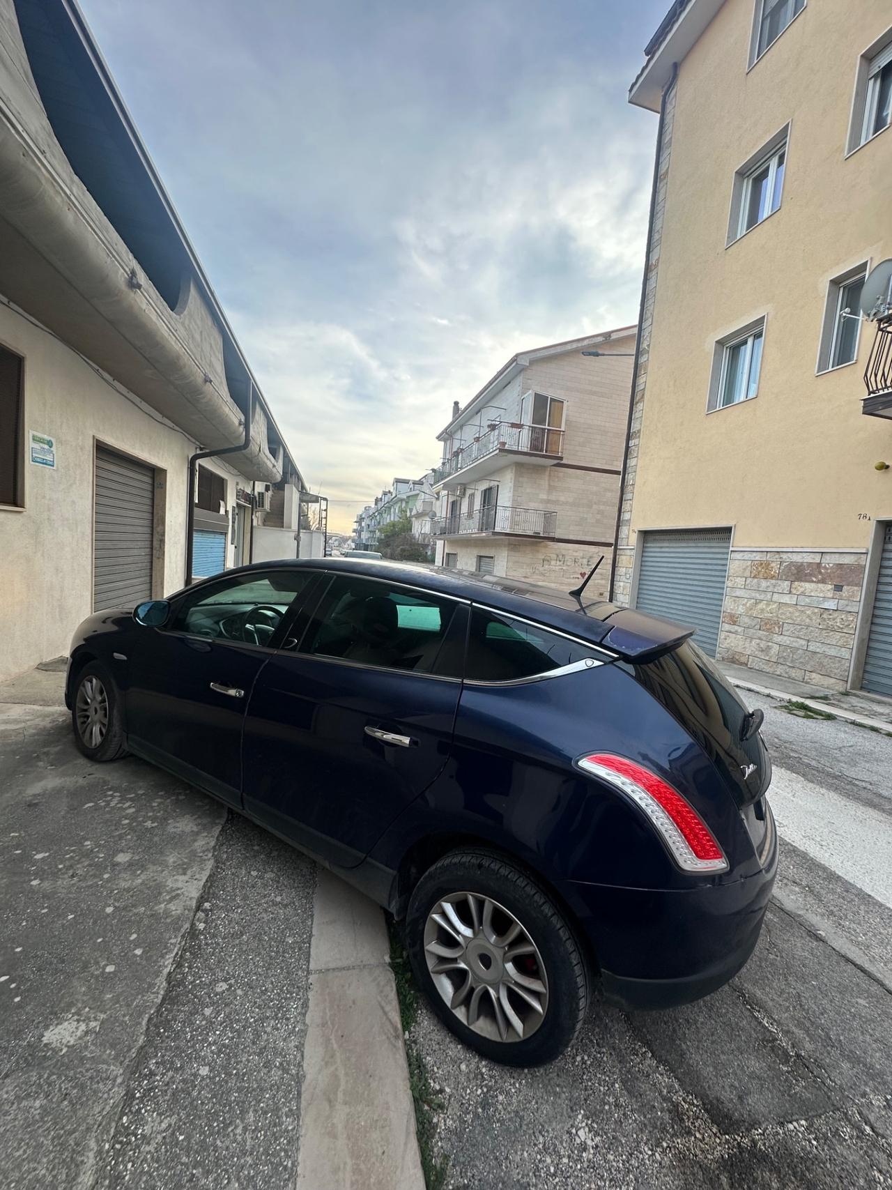 Lancia Delta 1.6 MJT DPF Platino