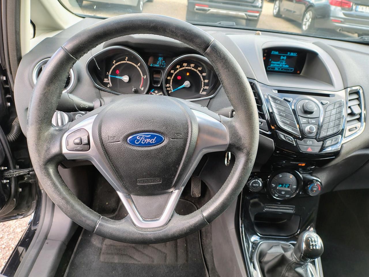 Ford Fiesta 1.5 TDCi 75CV 5 porte Titanium