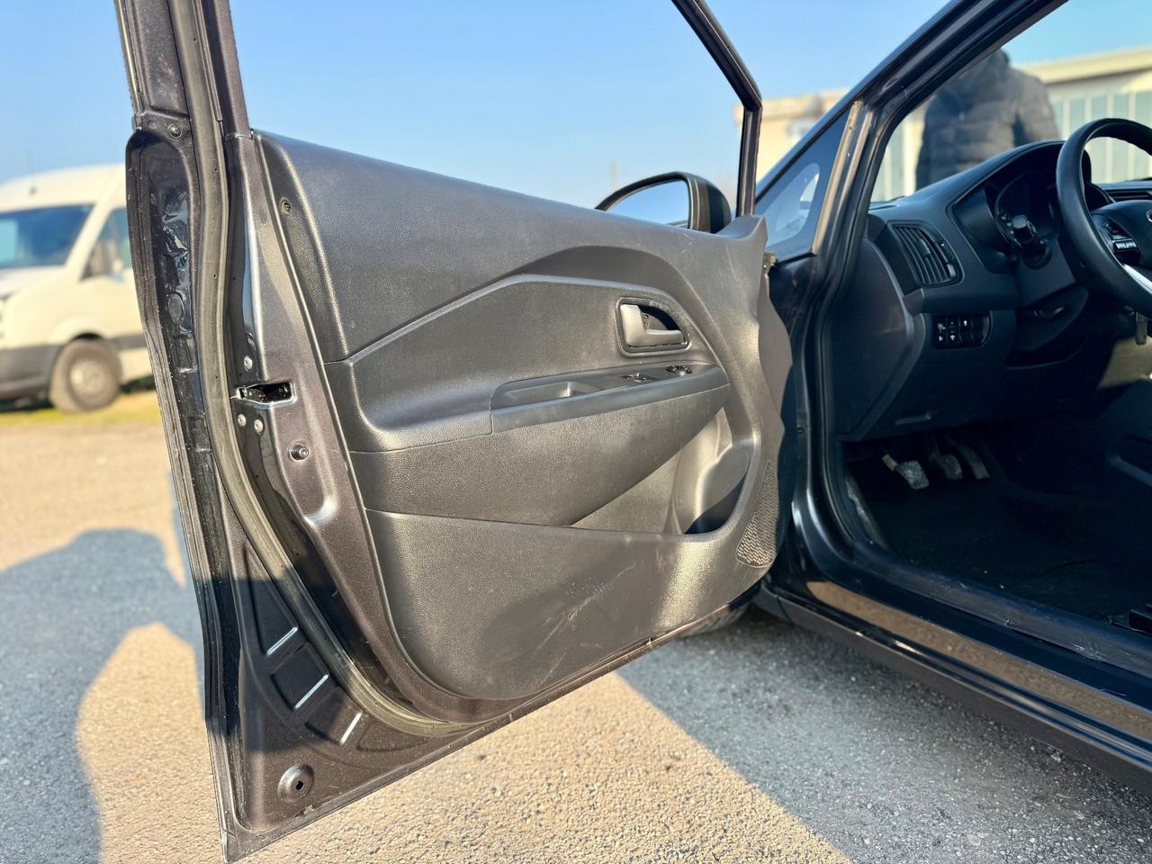 Kia Rio 1.2 CVVT 5p. GPL EX PLUS