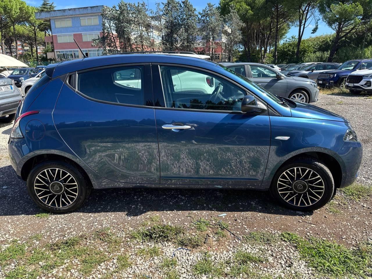 LANCIA Ypsilon III 2021 - Ypsilon 1.0 firefly hybrid Platino s&s 70cv