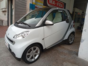 Smart ForTwo 1000 52 kW MHD coupé pulse