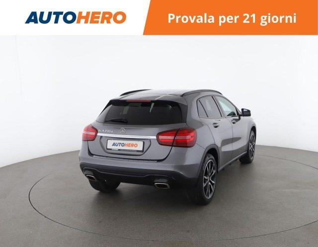 MERCEDES-BENZ GLA 200 d Automatic Sport
