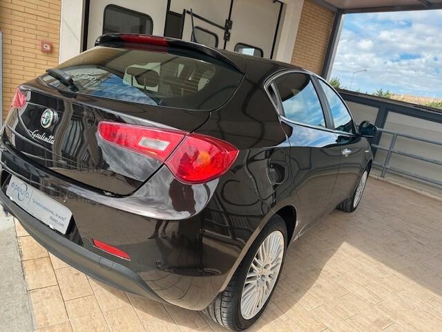 Alfa Romeo Giulietta 1.6 JTDm-2 105 CV Exclusive