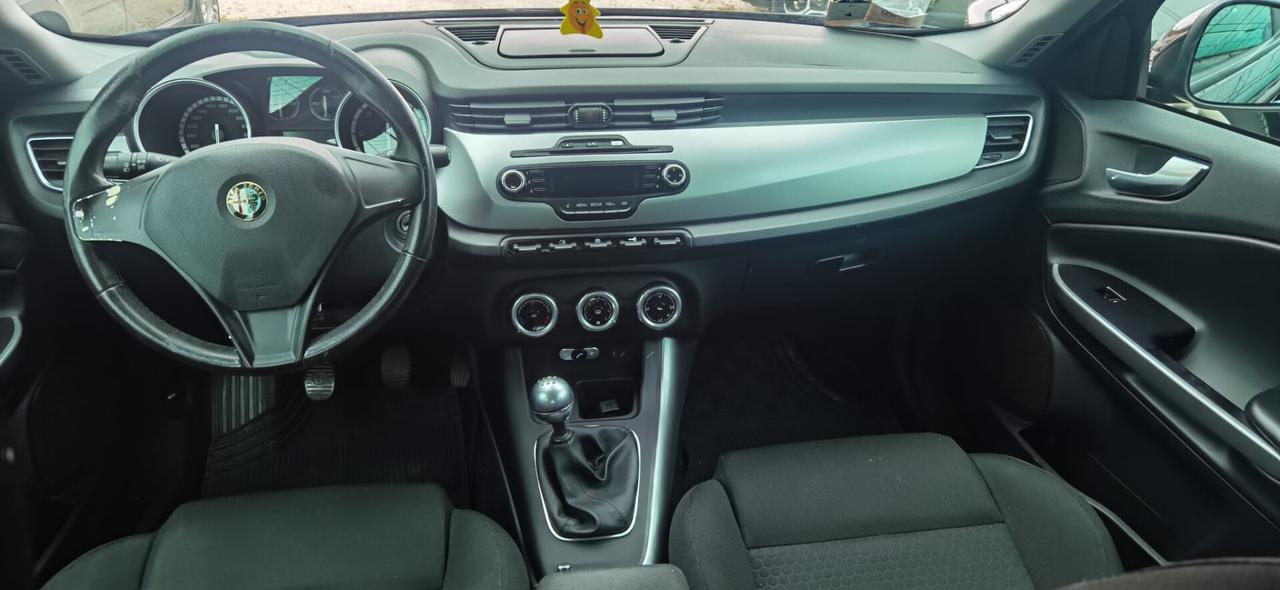 Alfa Romeo Giulietta 1.6 JTDm-2 105 CV Distinctive 2013 USATO