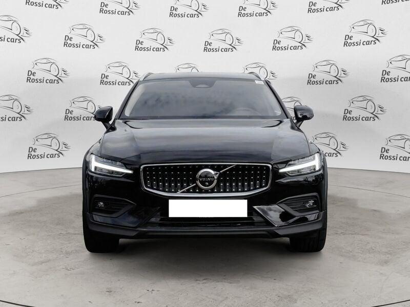 Volvo V60 Cross Country B4 (d) AWD automatico