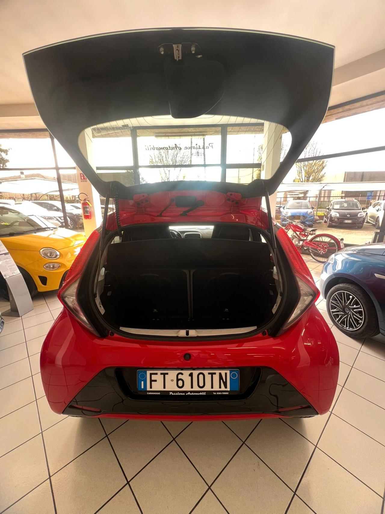 Toyota Aygo 1.0 VVT-i 72 CV 5 porte x-play