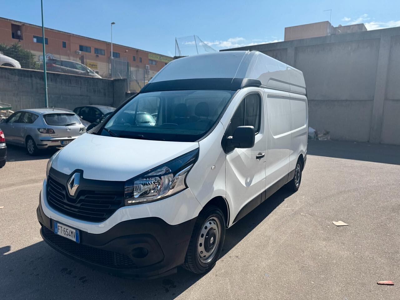 RENAULT TRAFIC T29 TETTO ALTO- FINANZIABILE