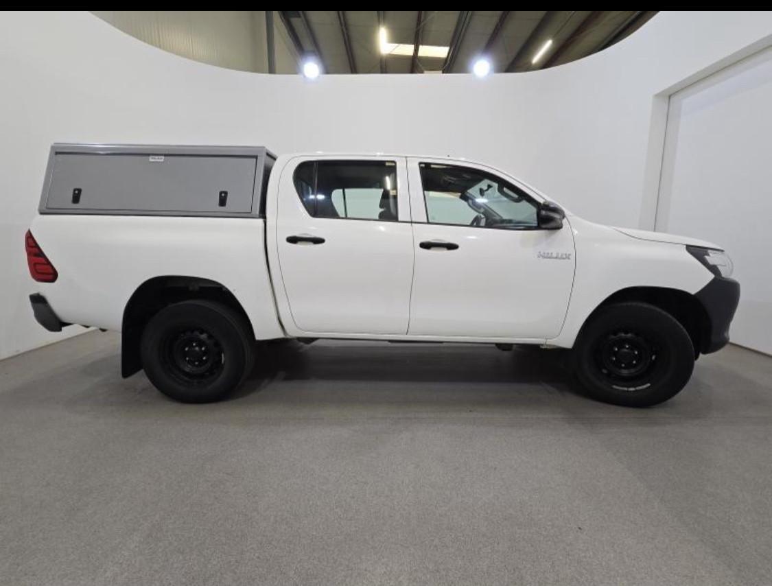 Toyota Hilux 2.4 D-4D 4WD 4 porte Double Cab Executive