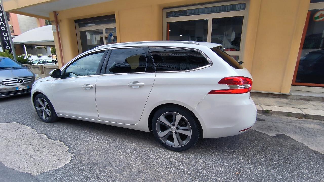Peugeot 308 BlueHDi 130 S&S SW Allure
