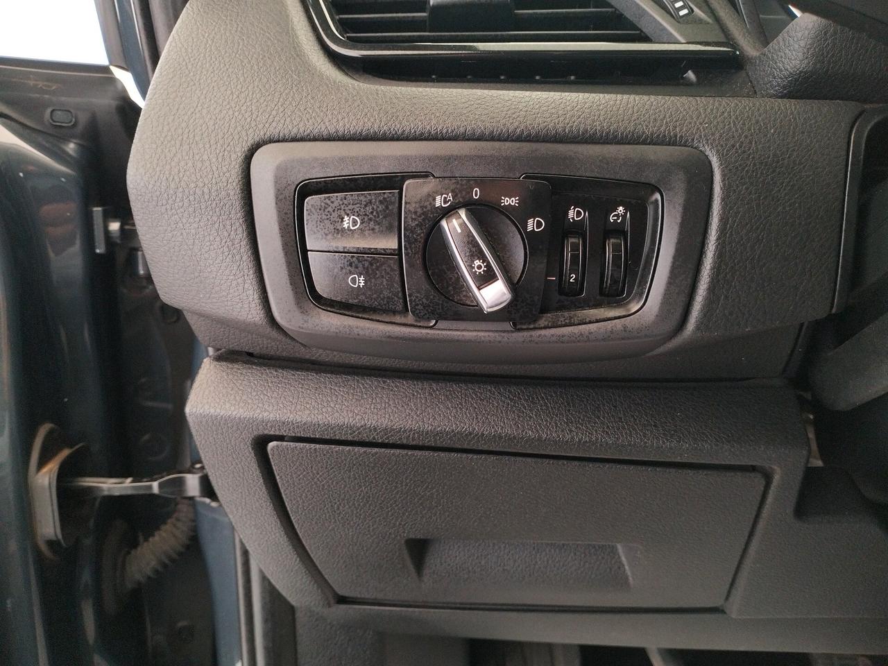 Bmw 2er Active Tourer 216d Advantage