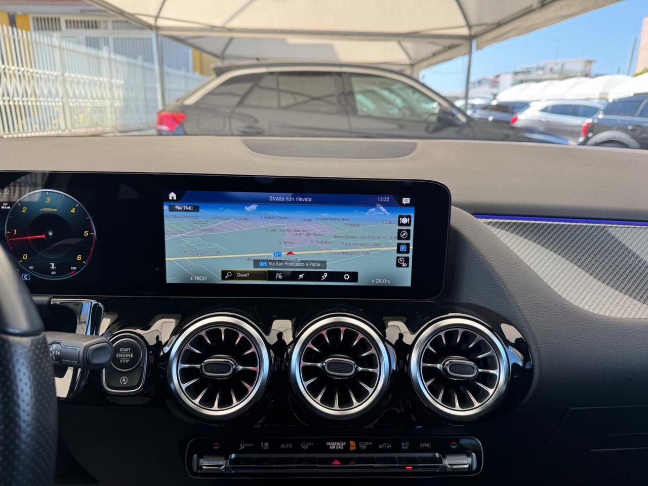 MERCEDES-BENZ GLA 180 d AUTOMATIC. PREMIUM AMG -MY23