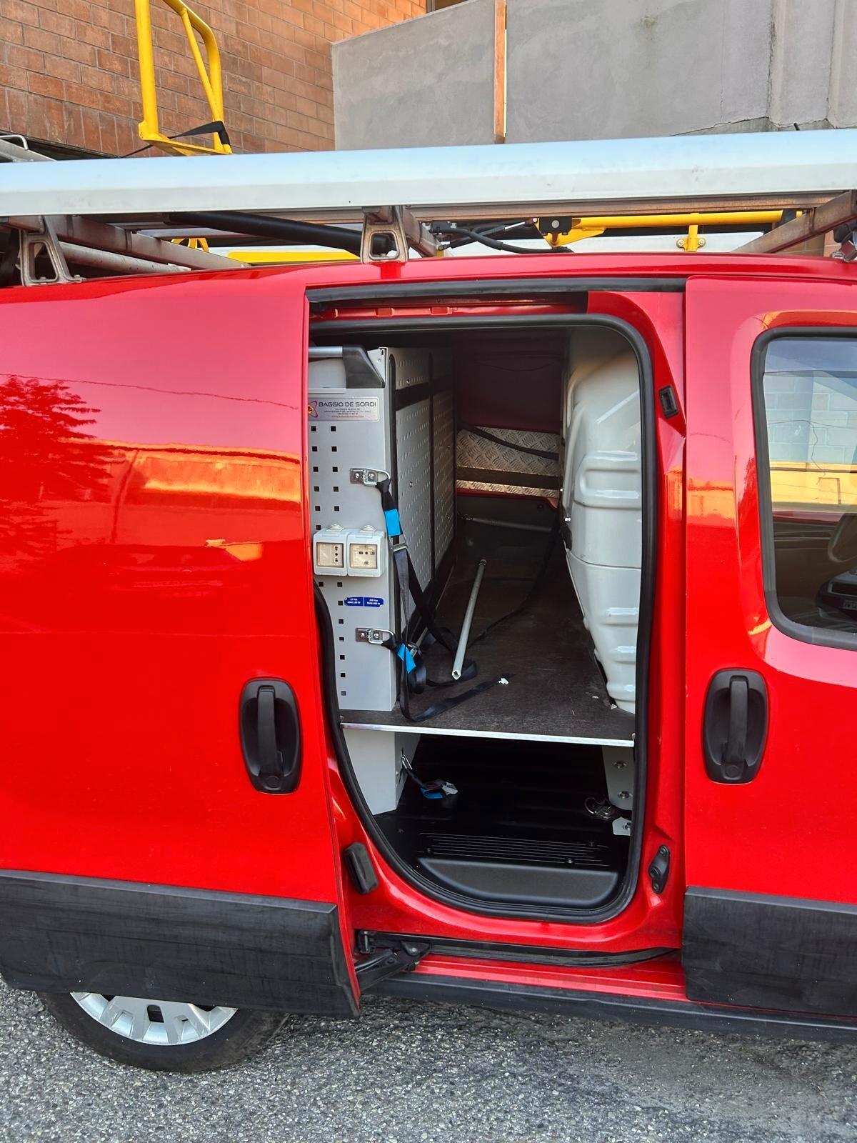 Fiat Fiorino 1.3 MJT 95CV Combi Semivetrato Adventure (N1) E5+